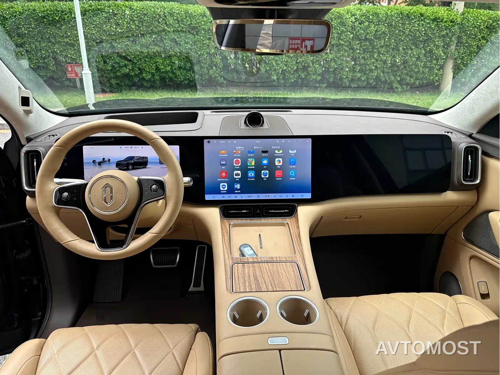 AITO M8 2025 Extended Range Ultra 53.4kWh 6-Seater — фото 15