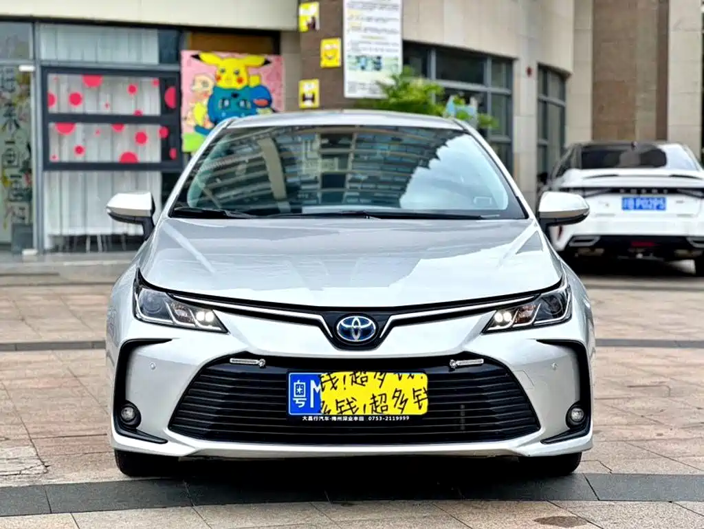 Toyota Corolla 2021 Hybrid 1.8L E-CVT Pioneer Edition — фото 2