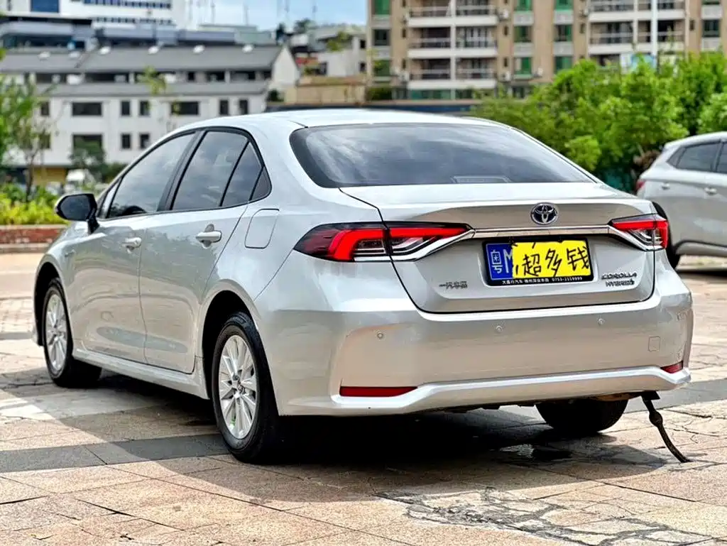 Toyota Corolla 2021 Hybrid 1.8L E-CVT Pioneer Edition — фото 5
