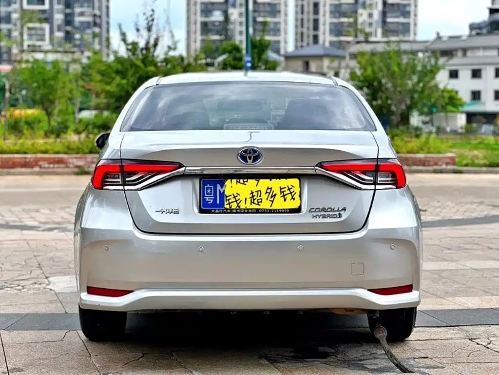 Toyota Corolla 2021 Hybrid 1.8L E-CVT Pioneer Edition — фото 6