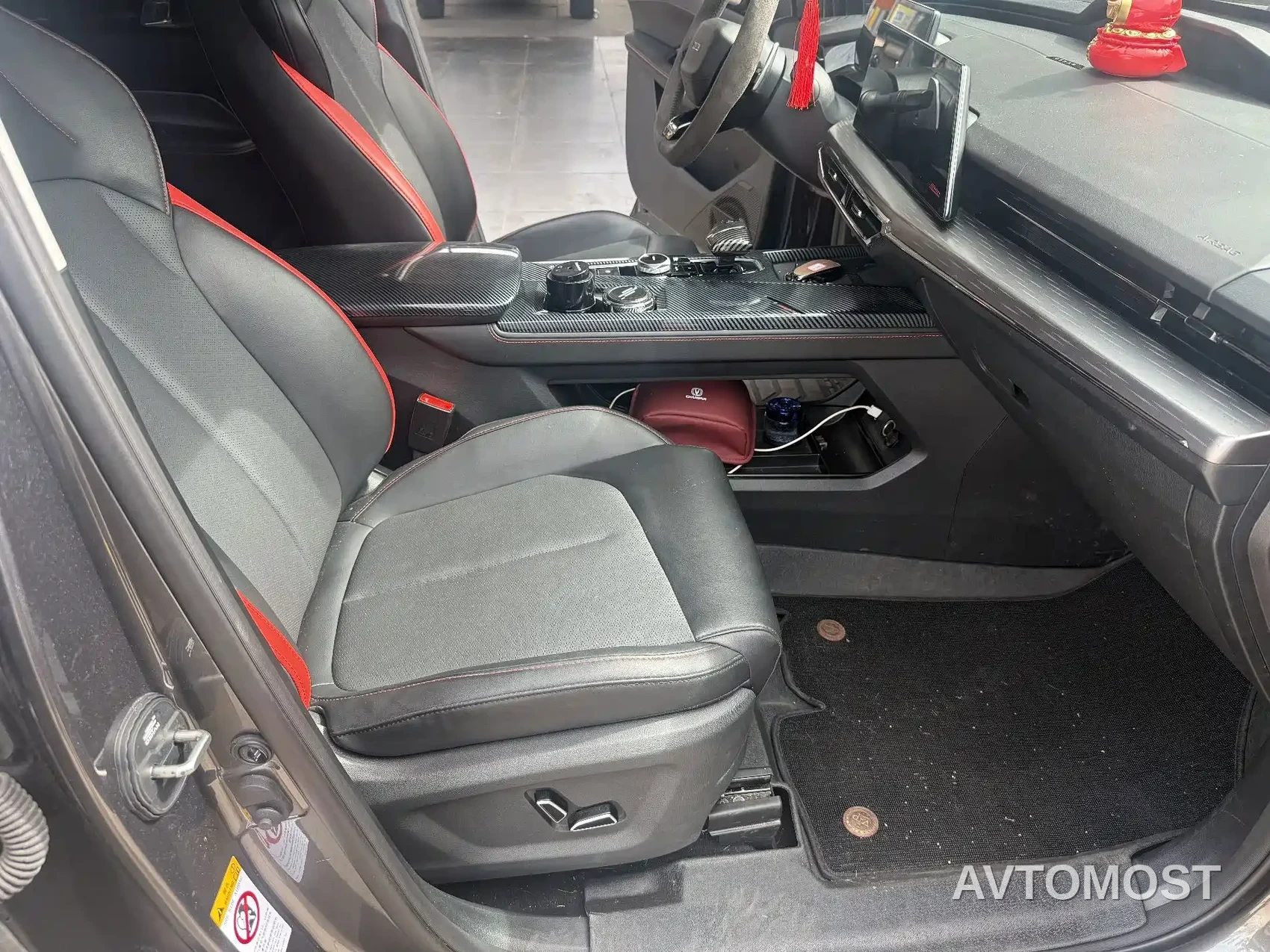 Changan Oshan Z6 2022 Blue Whale 1.5T DCT Intelligent Leader — фото 6