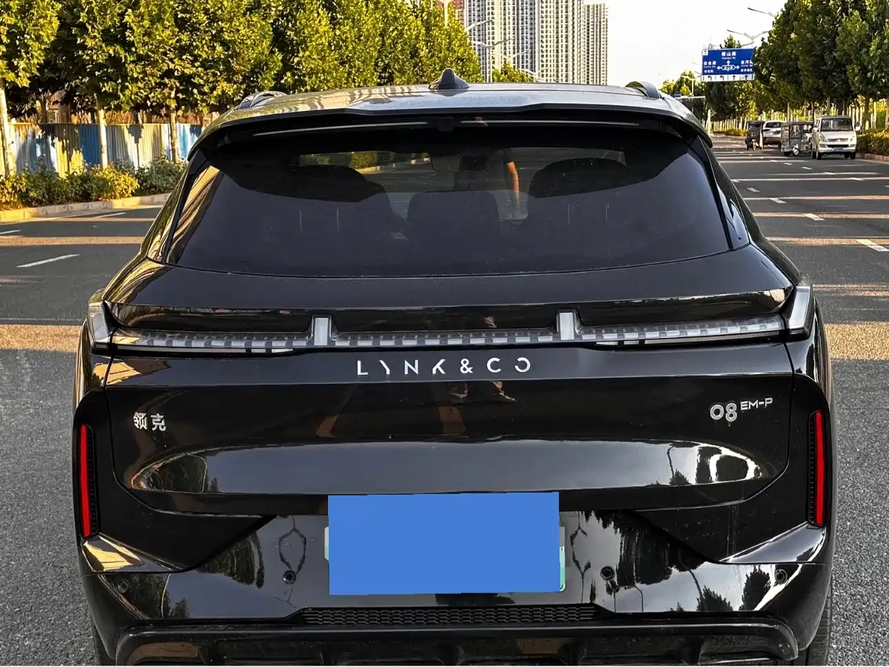 Lynk & Co 08 EM-P 2023 120km Long Range Pro — фото 8