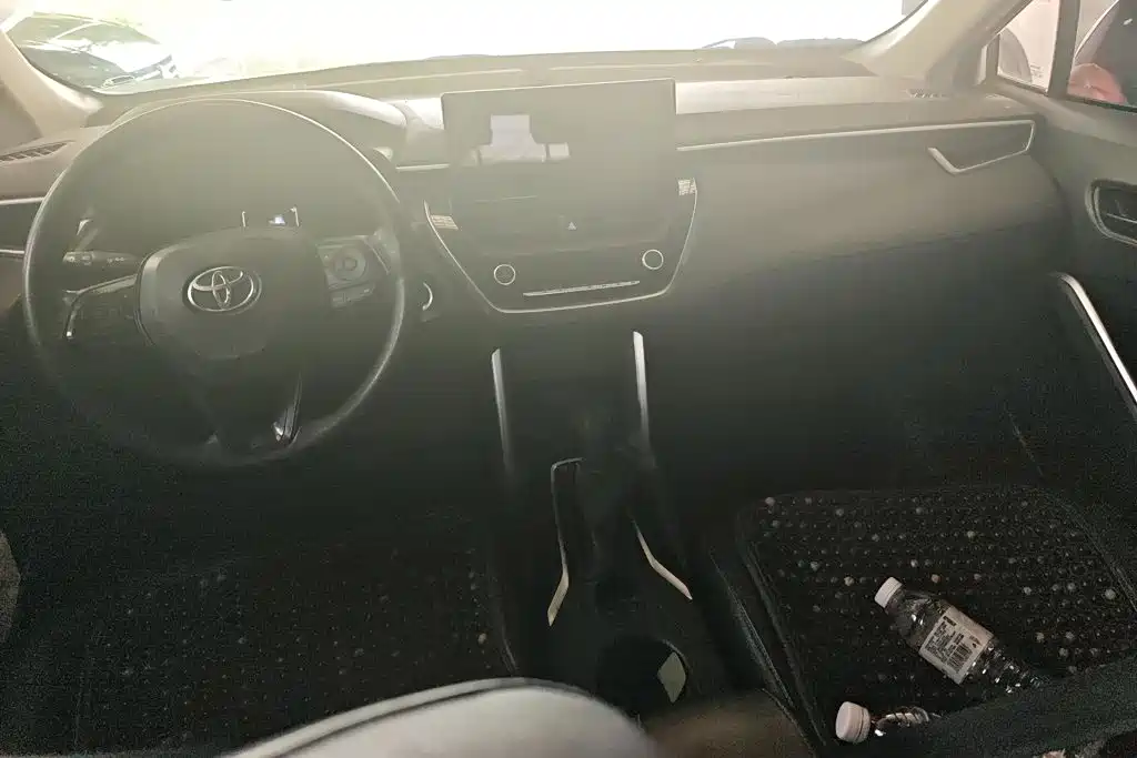 Toyota Corolla Cross 2023 Hybrid 2.0L Pioneer Edition — фото 12