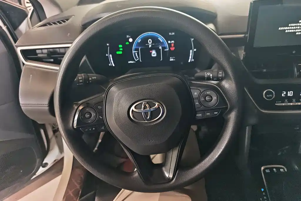 Toyota Corolla Cross 2023 Hybrid 2.0L Pioneer Edition — фото 15