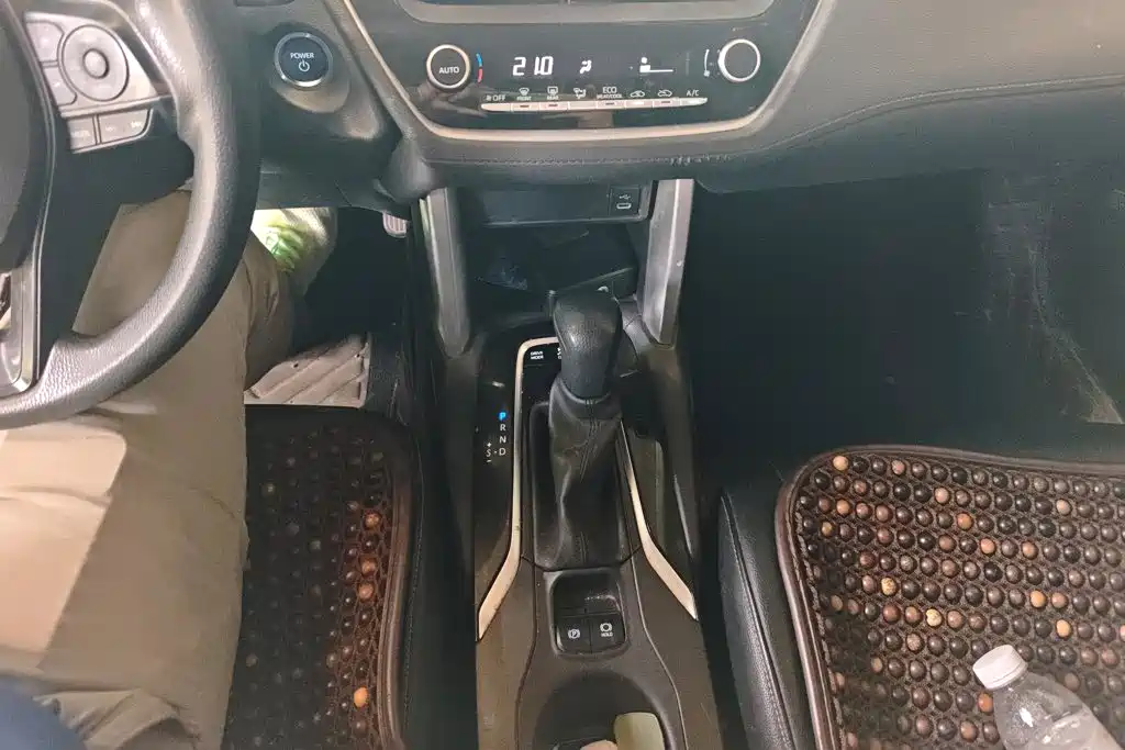 Toyota Corolla Cross 2023 Hybrid 2.0L Pioneer Edition — фото 16