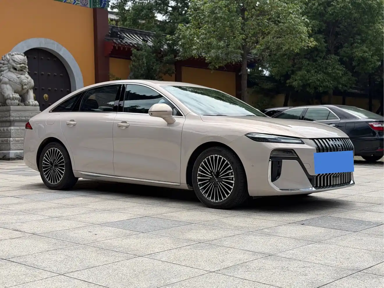 Roewe M7 DMH 2025 Base — фото 3