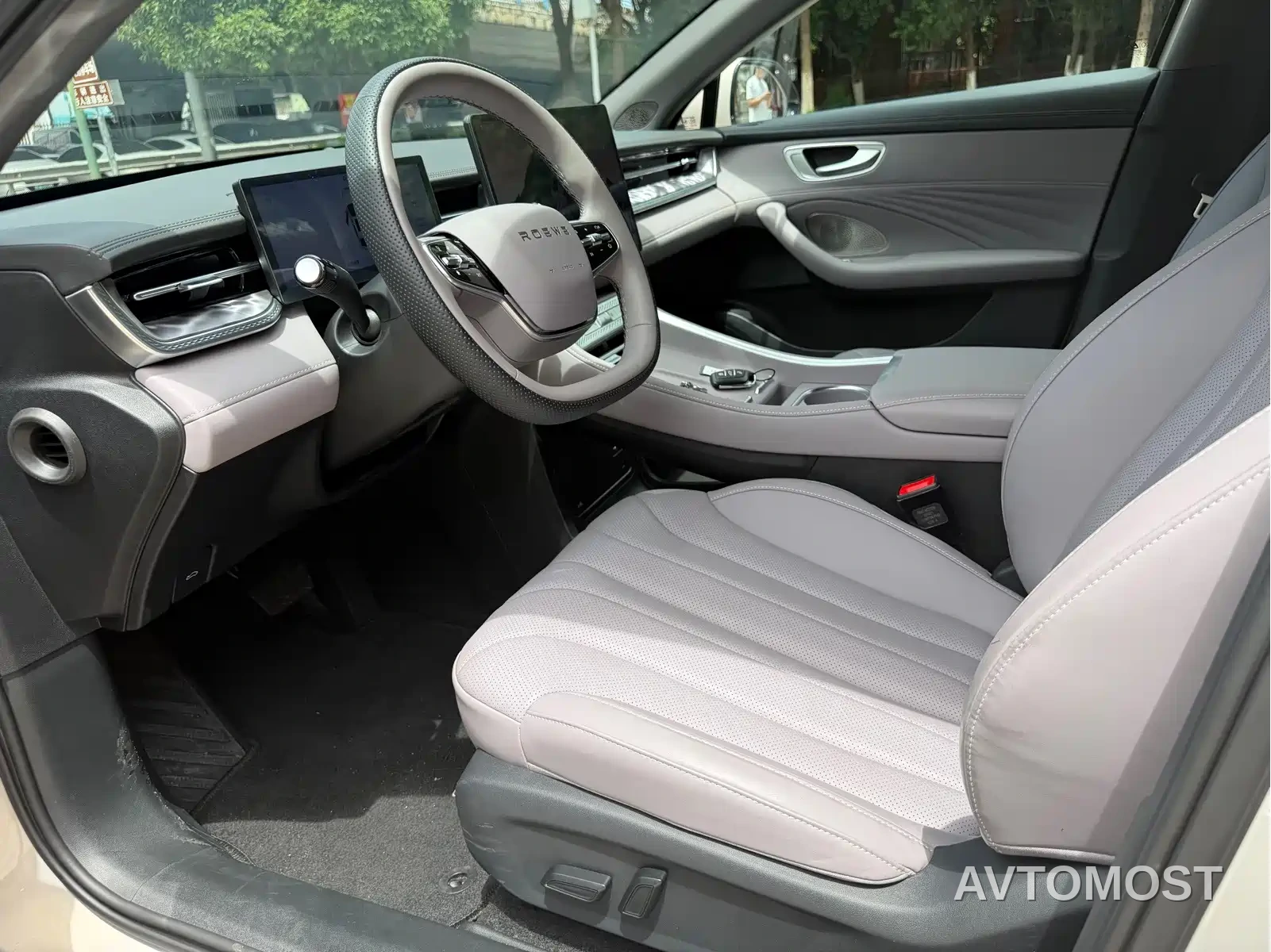 Roewe M7 DMH 2025 Base — фото 6