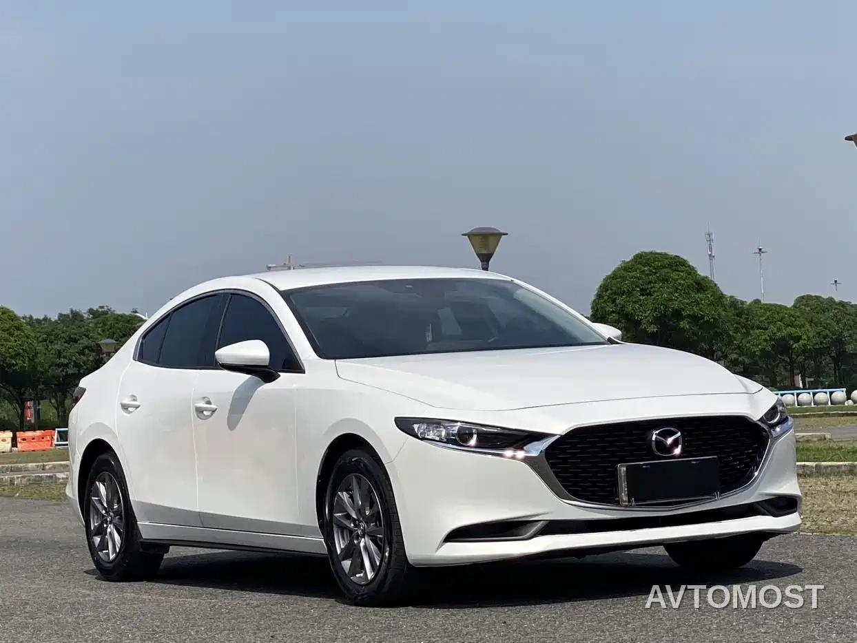Mazda3 Axela 2022 Mazda3 1.5L Manual Basic Edition — фото 3