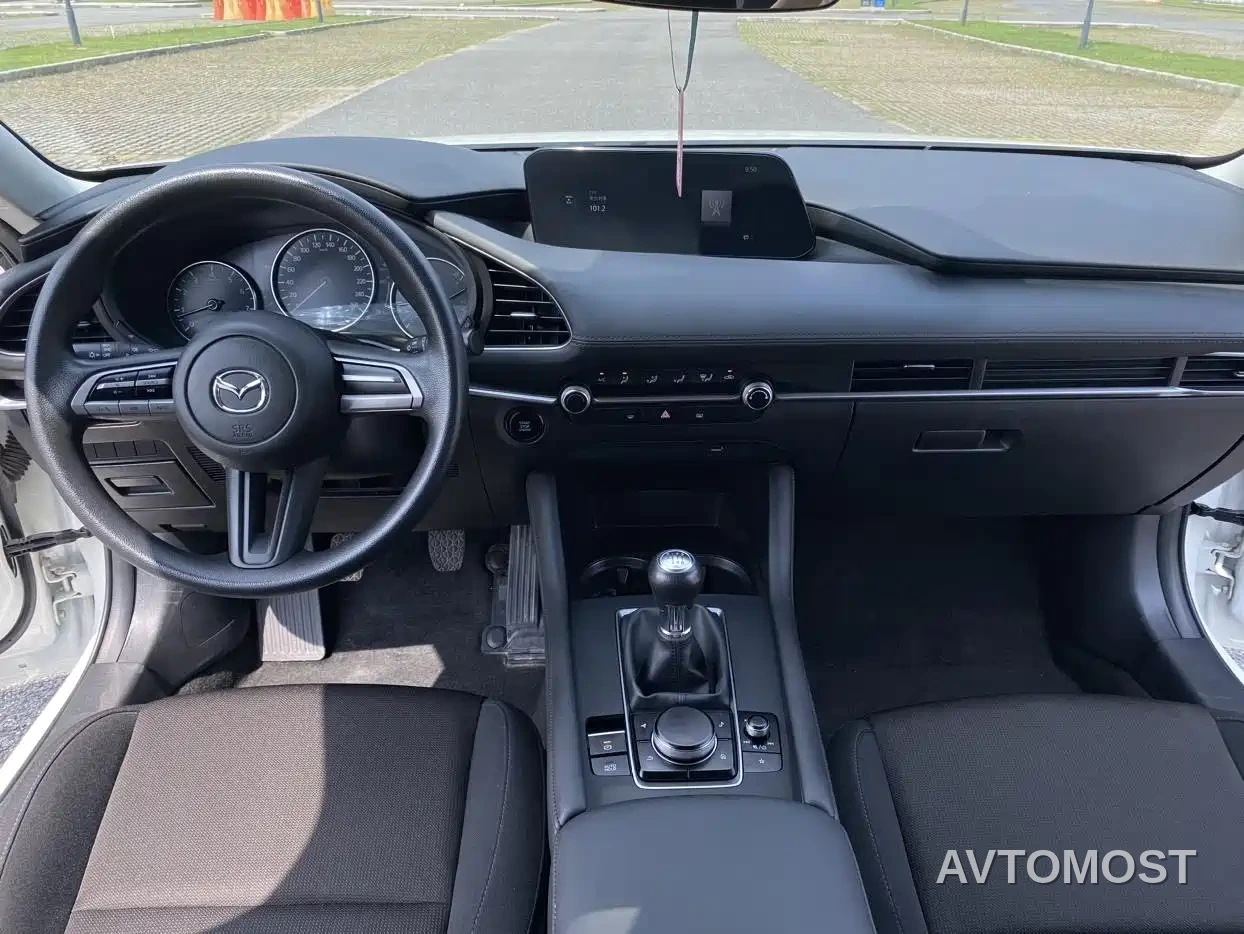 Mazda3 Axela 2022 Mazda3 1.5L Manual Basic Edition — фото 9