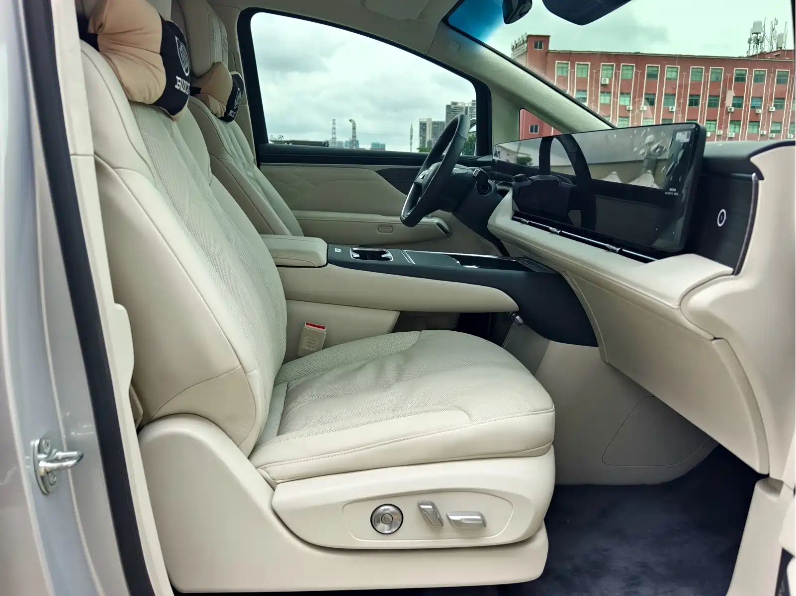 Buick Zhijing Shijia 2026 Model PHEV Base Version — фото 7