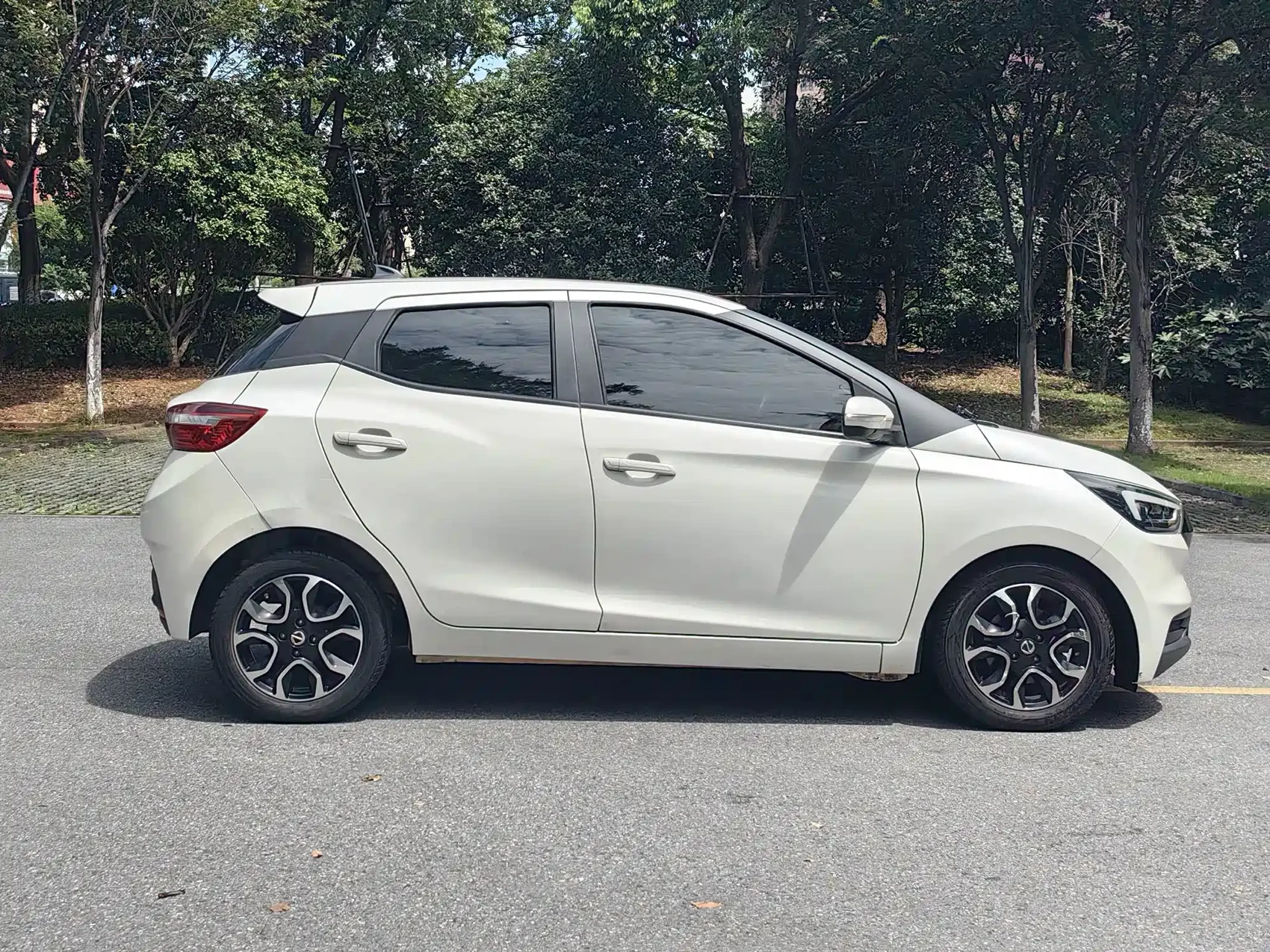 JMCG New Energy Yizhi EV3 2019 Model Joy Run Version — фото 13