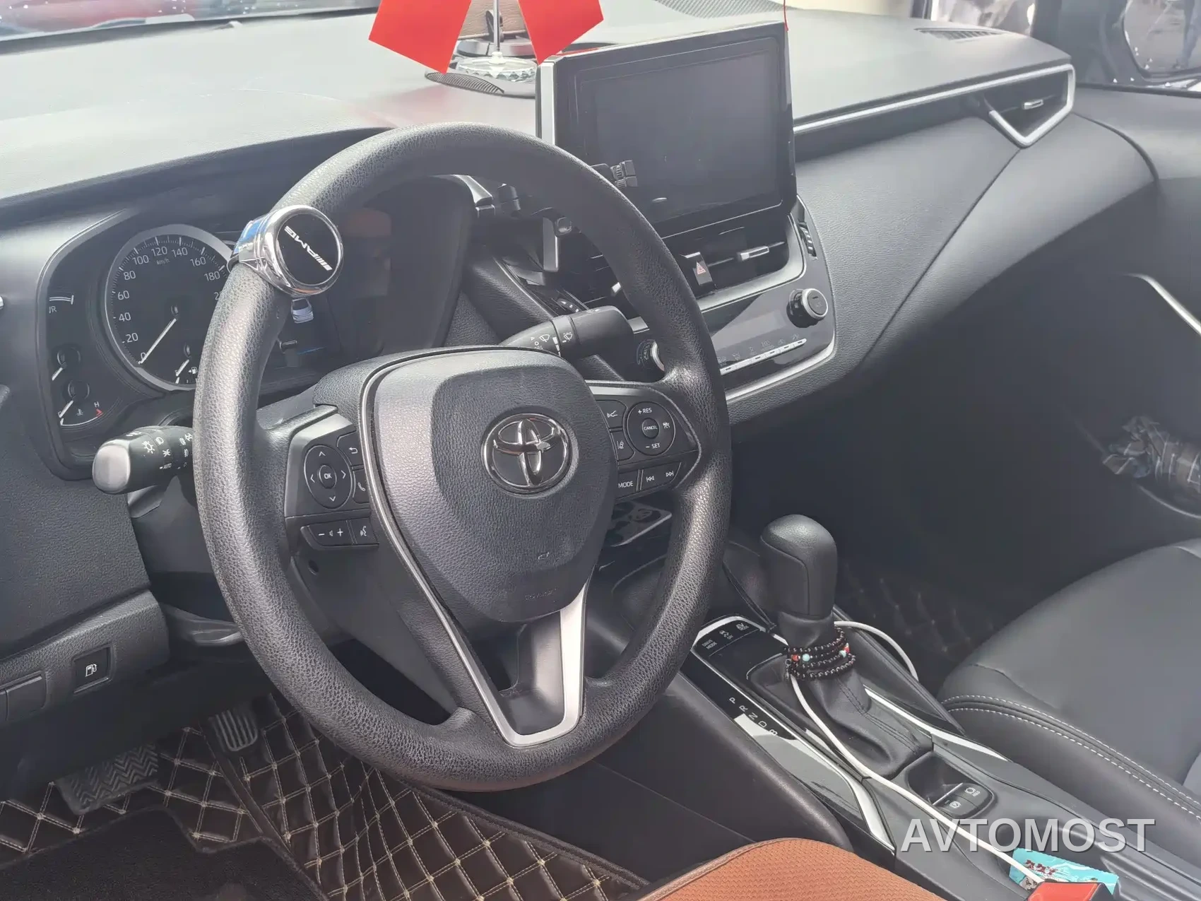 Toyota Corolla 2021 Hybrid 1.8L E-CVT Elite Edition — фото 3