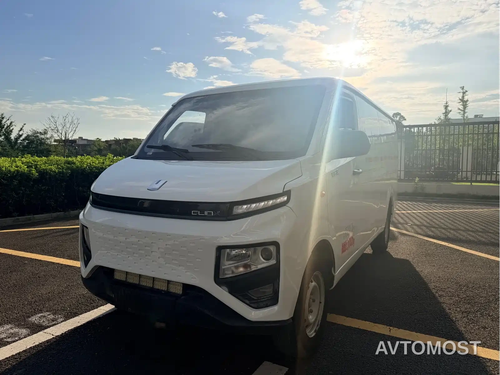 Yuan Cheng FarStar V 2022 Xingxiang V6E Premium Long Wheelbase Gotion 38.7kWh — фото 1
