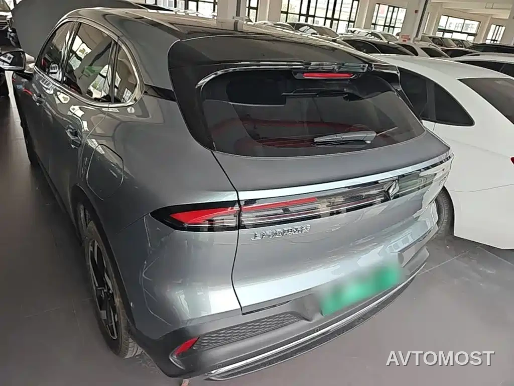 Baojun Yunhai 2024 60km Plug-in Hybrid — фото 2