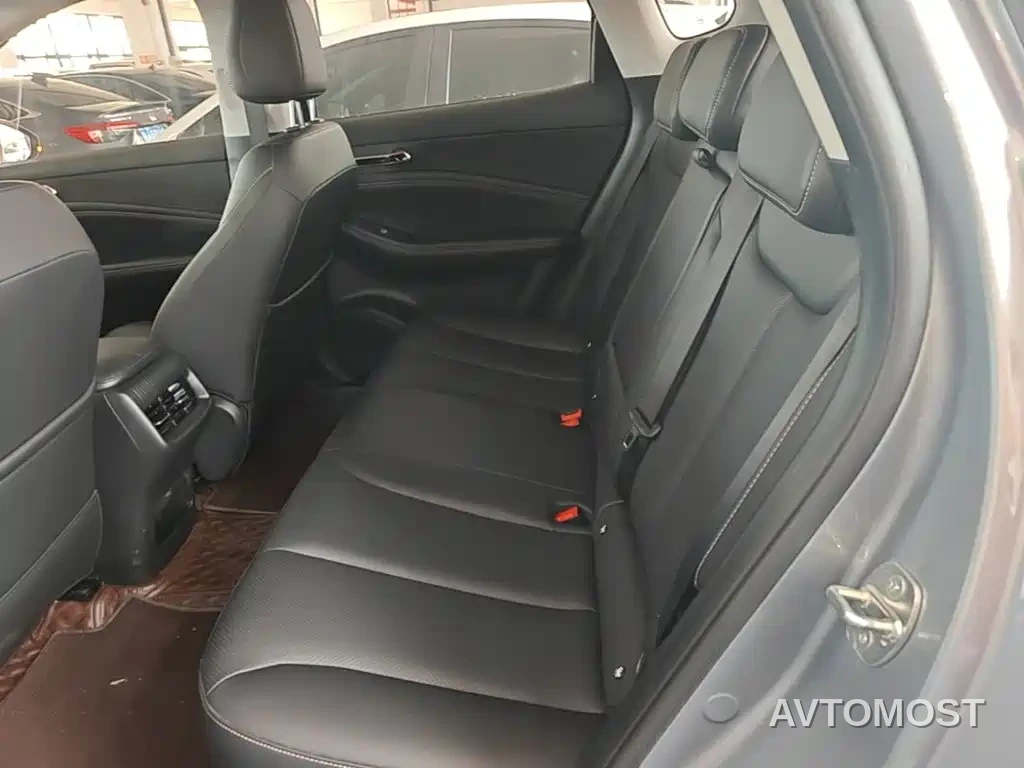 Baojun Yunhai 2024 60km Plug-in Hybrid — фото 8