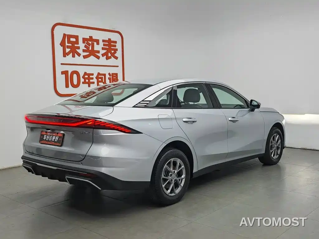 Geely Galaxy L6 2025 EM-i 60km Explorer Edition — фото 2