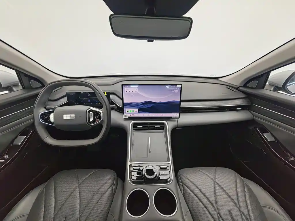 Geely Galaxy L6 2025 EM-i 60km Explorer Edition — фото 5