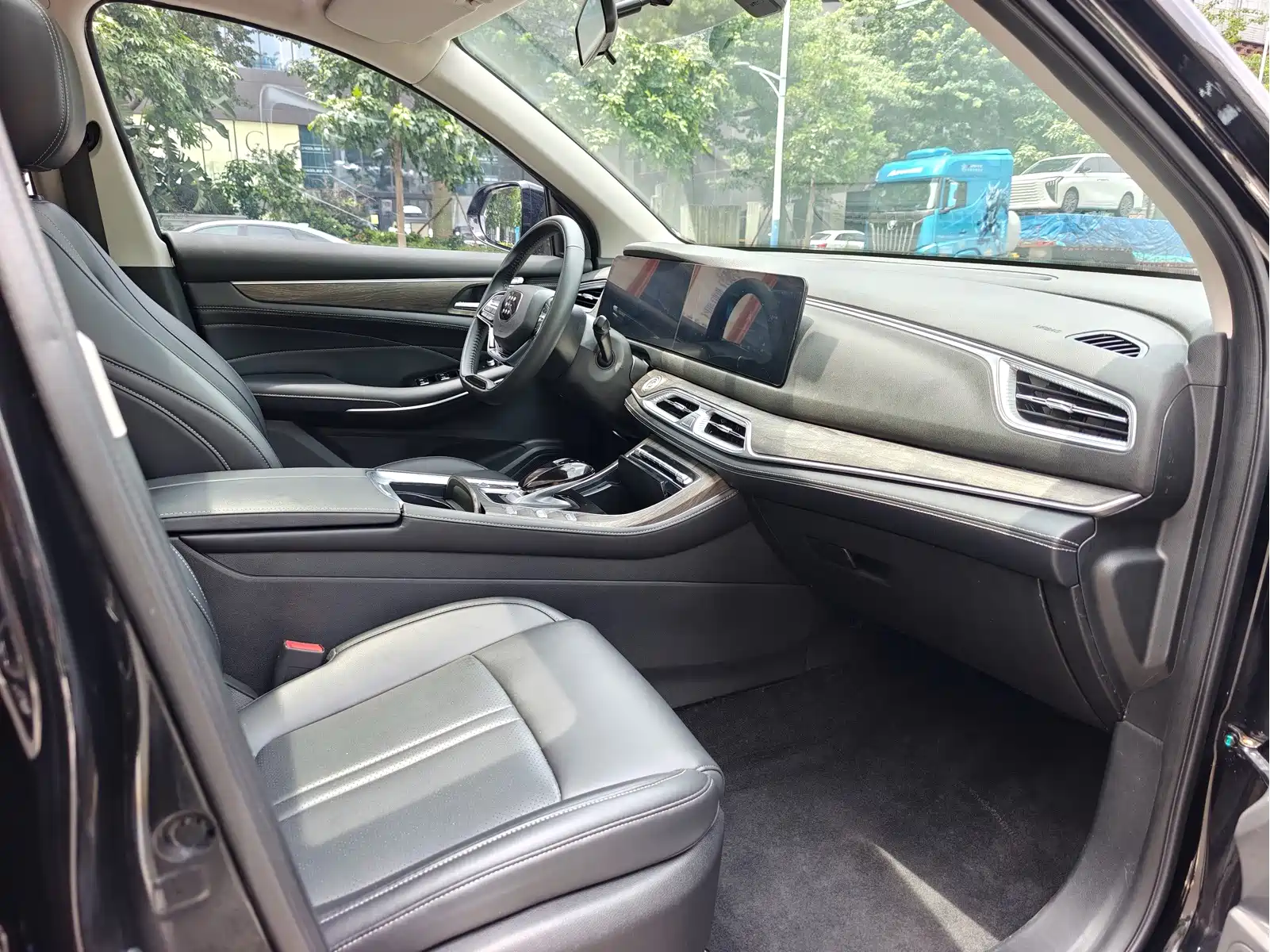 Landian E5 2024 Glory Edition 100KM Premium Type 7-Seater — фото 10