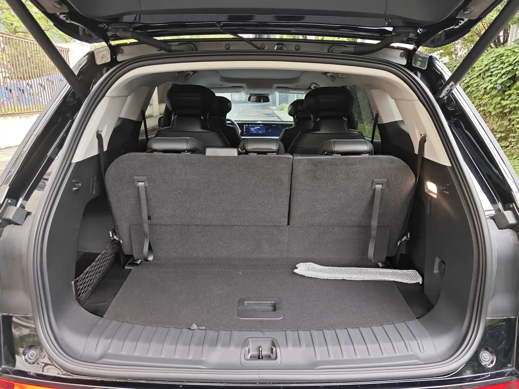 Ford Edge 2025 Edge L 2.0T EcoBoost E Hybrid FWD 7-seater Luxury — фото 11