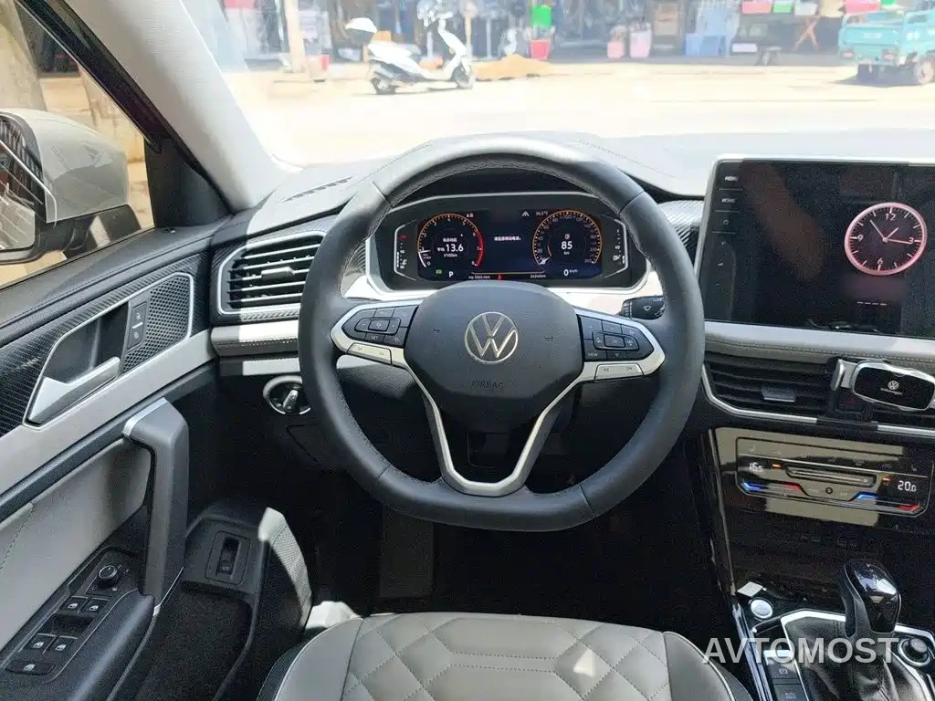 Volkswagen Tayron 2024 330TSI 2WD Luxury Plus Advanced — фото 3