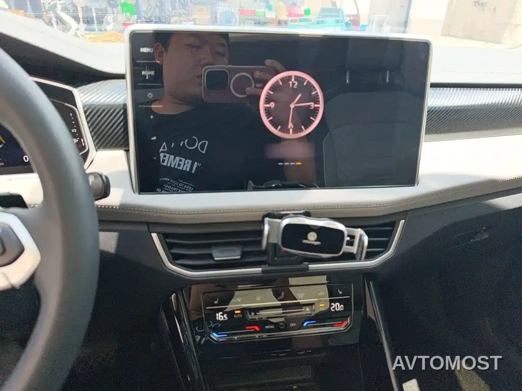 Volkswagen Tayron 2024 330TSI 2WD Luxury Plus Advanced — фото 6