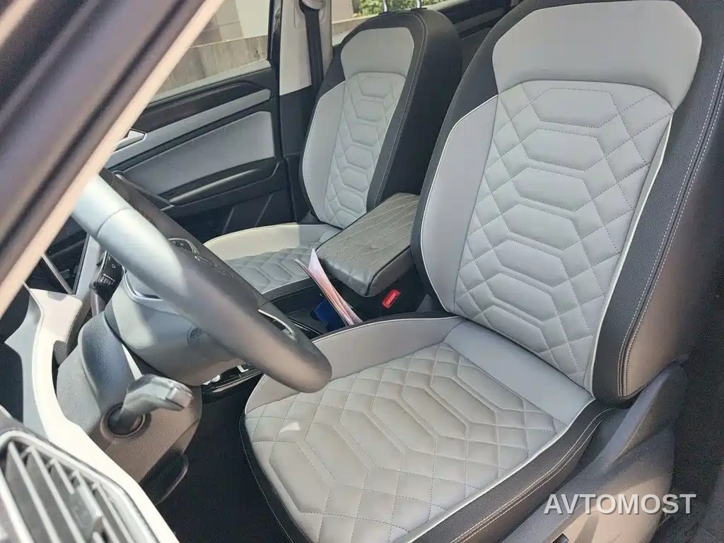 Volkswagen Tayron 2024 330TSI 2WD Luxury Plus Advanced — фото 8