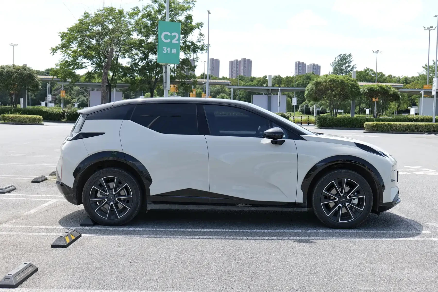 Zeekr X 2024 Model 4-Seat RWD Version — фото 4