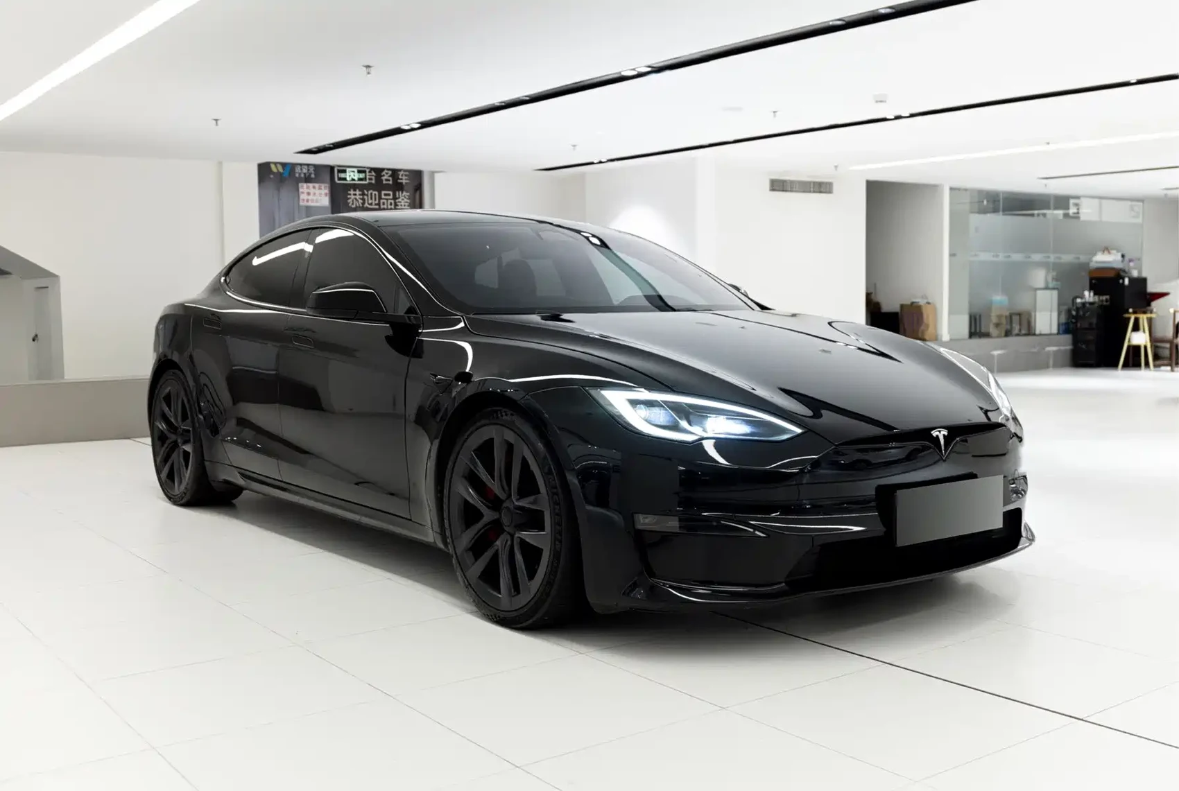 Tesla Model S 2023 Tri-motor AWD Plaid — фото 3