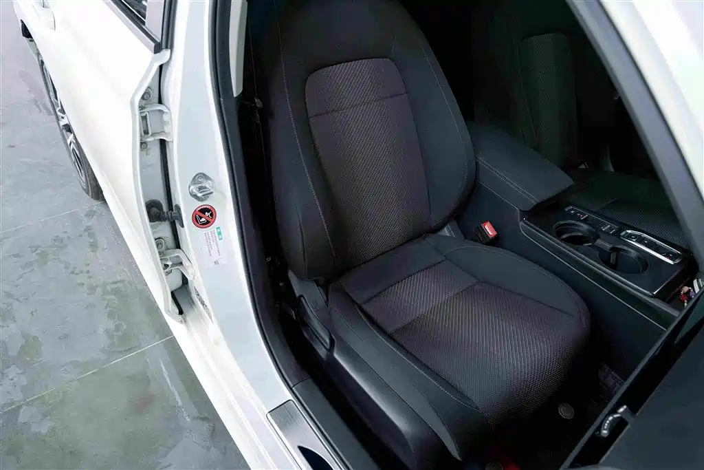 Honda Integra 2023 2.0L e:HEV Sharp Tech Edition — фото 12