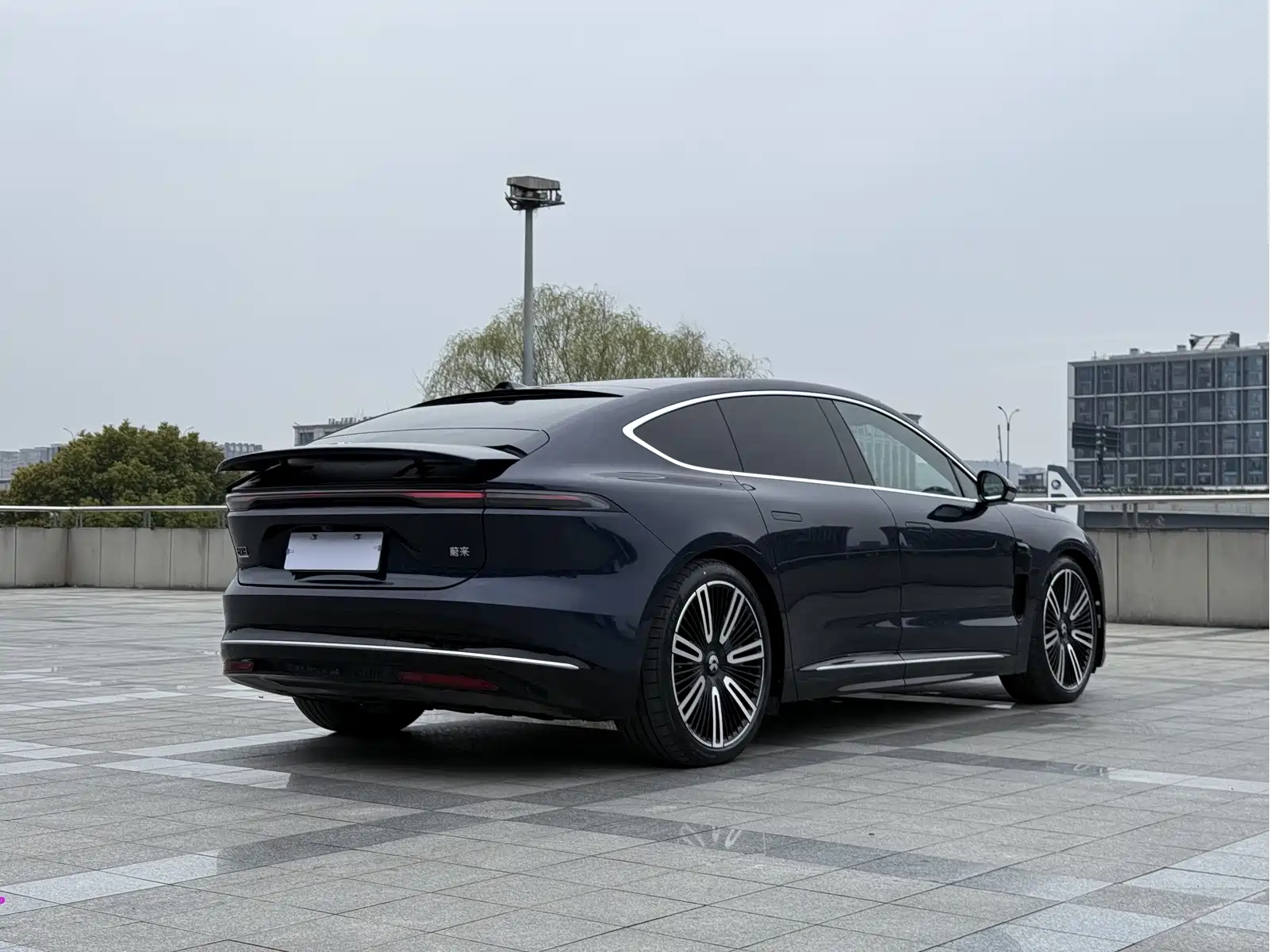 NIO ET9 2025 100kWh Launch Limited Edition — фото 5