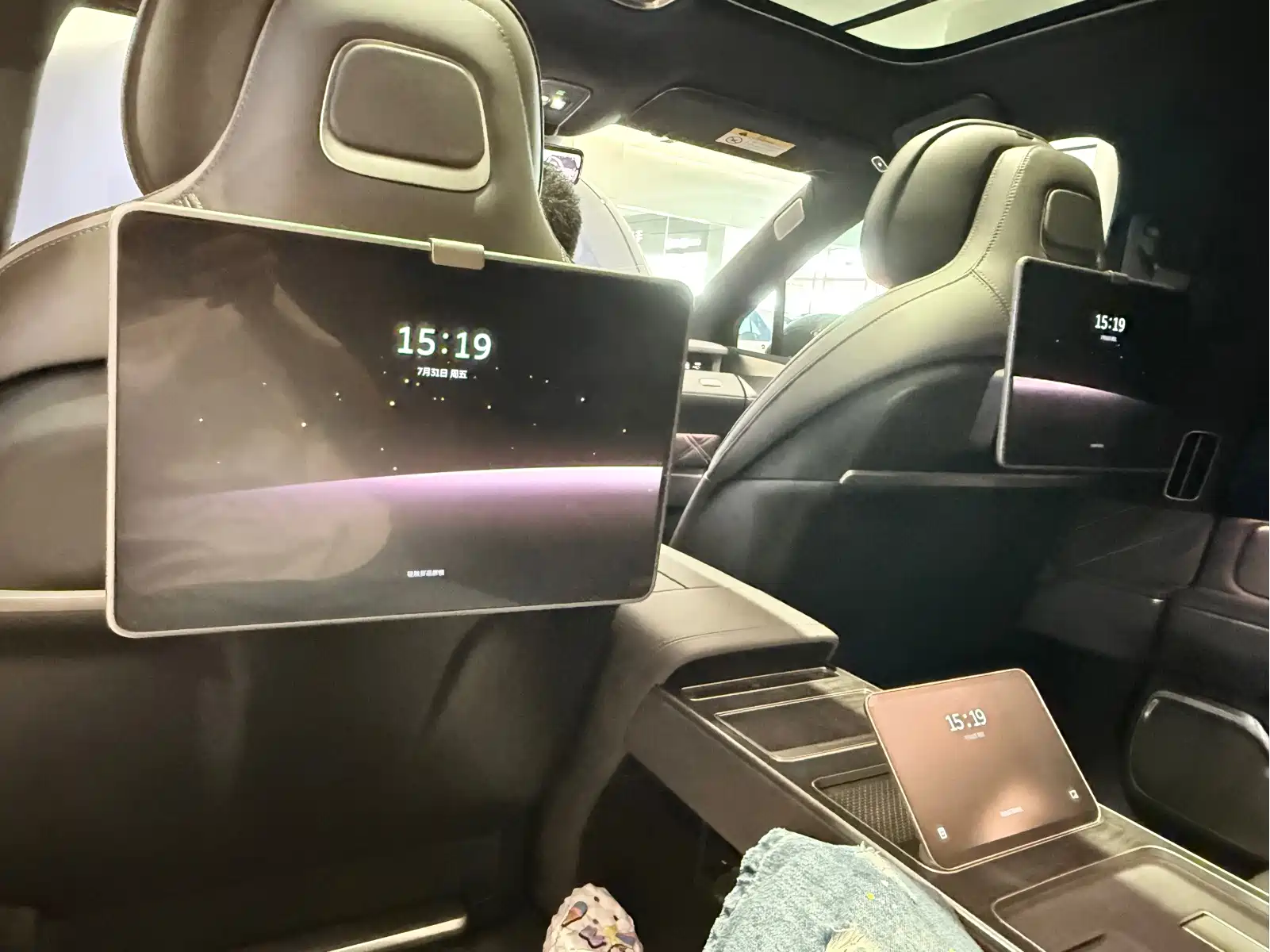 NIO ET9 2025 100kWh Launch Limited Edition — фото 14