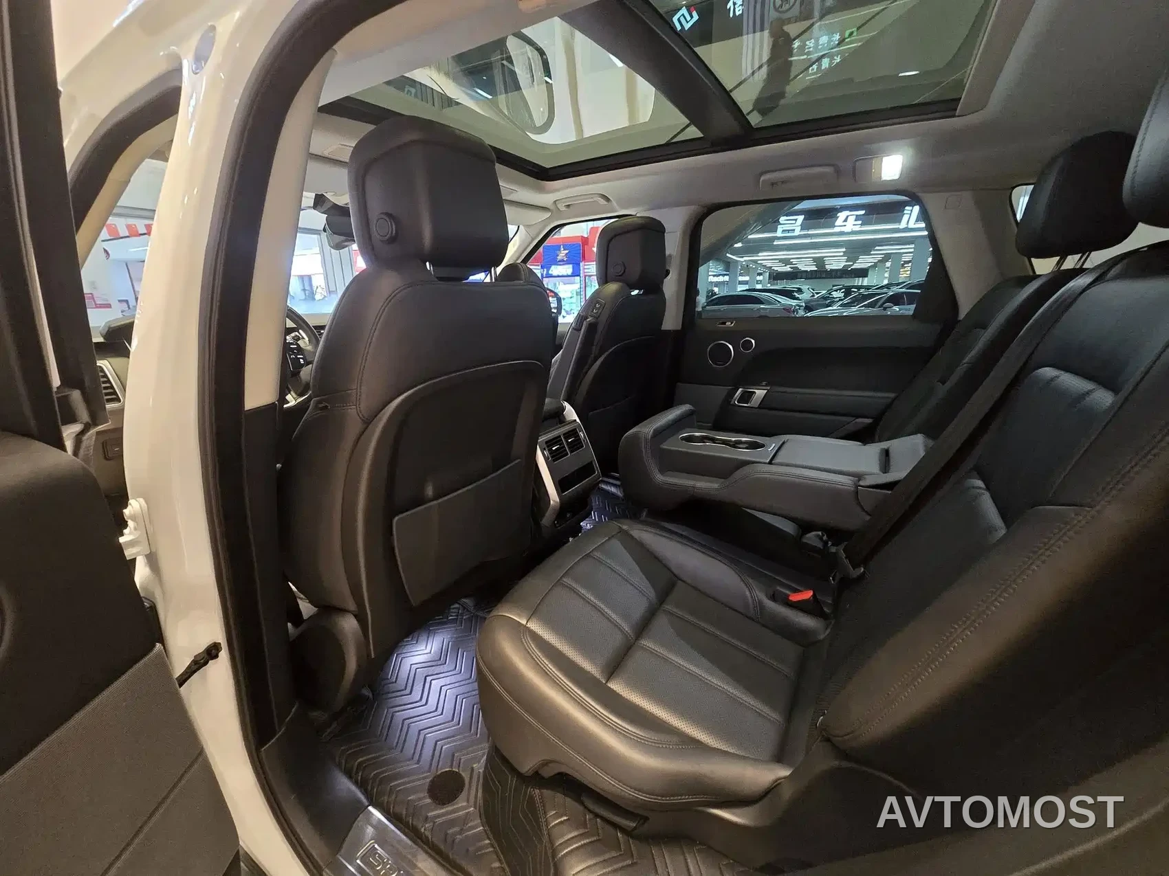 Land Rover Range Rover Sport PHEV 2022 P400e SE — фото 5