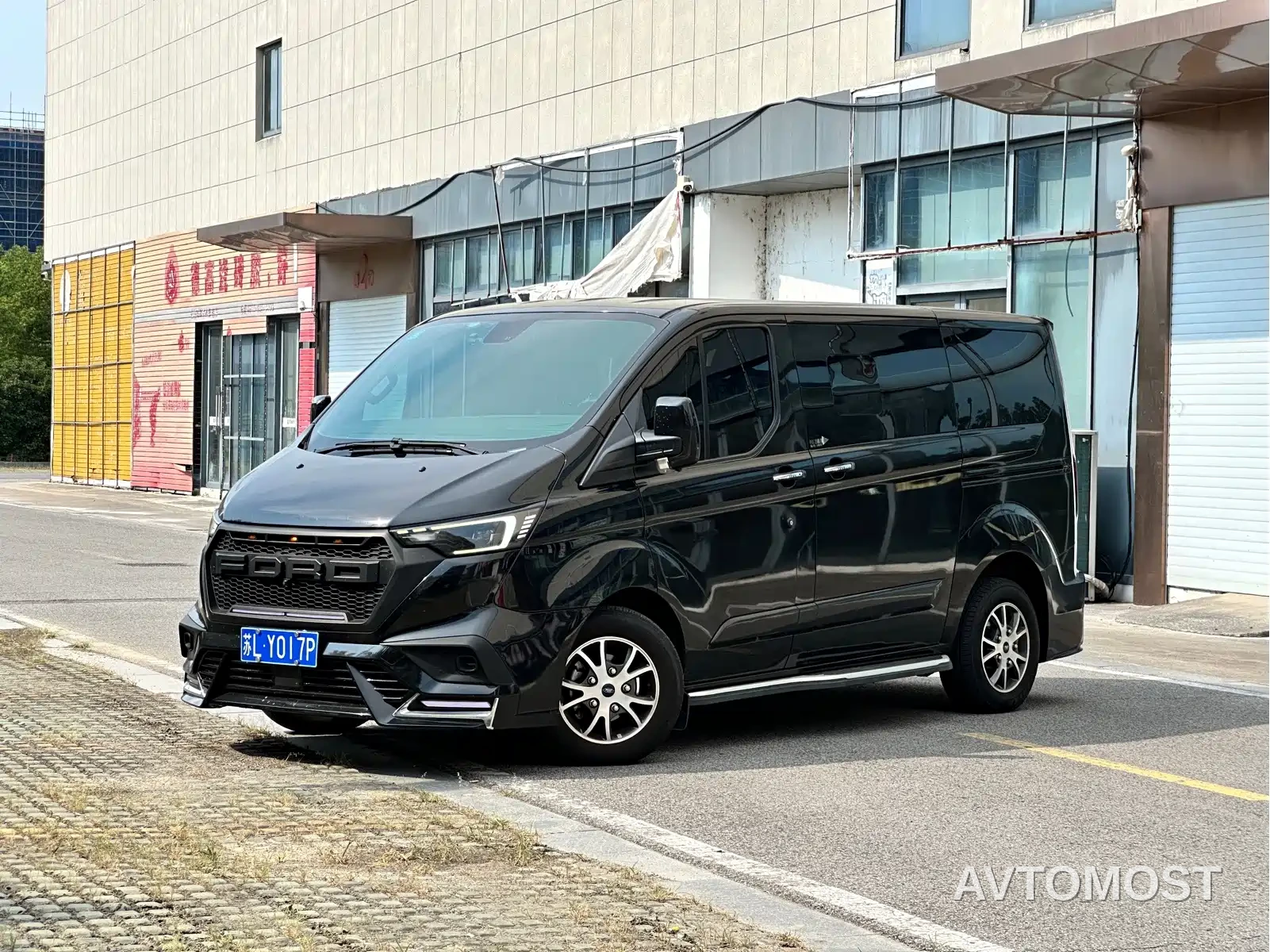 Ford Tourneo 2024 Model 2.0T Auto Supreme Plus Edition — фото 1