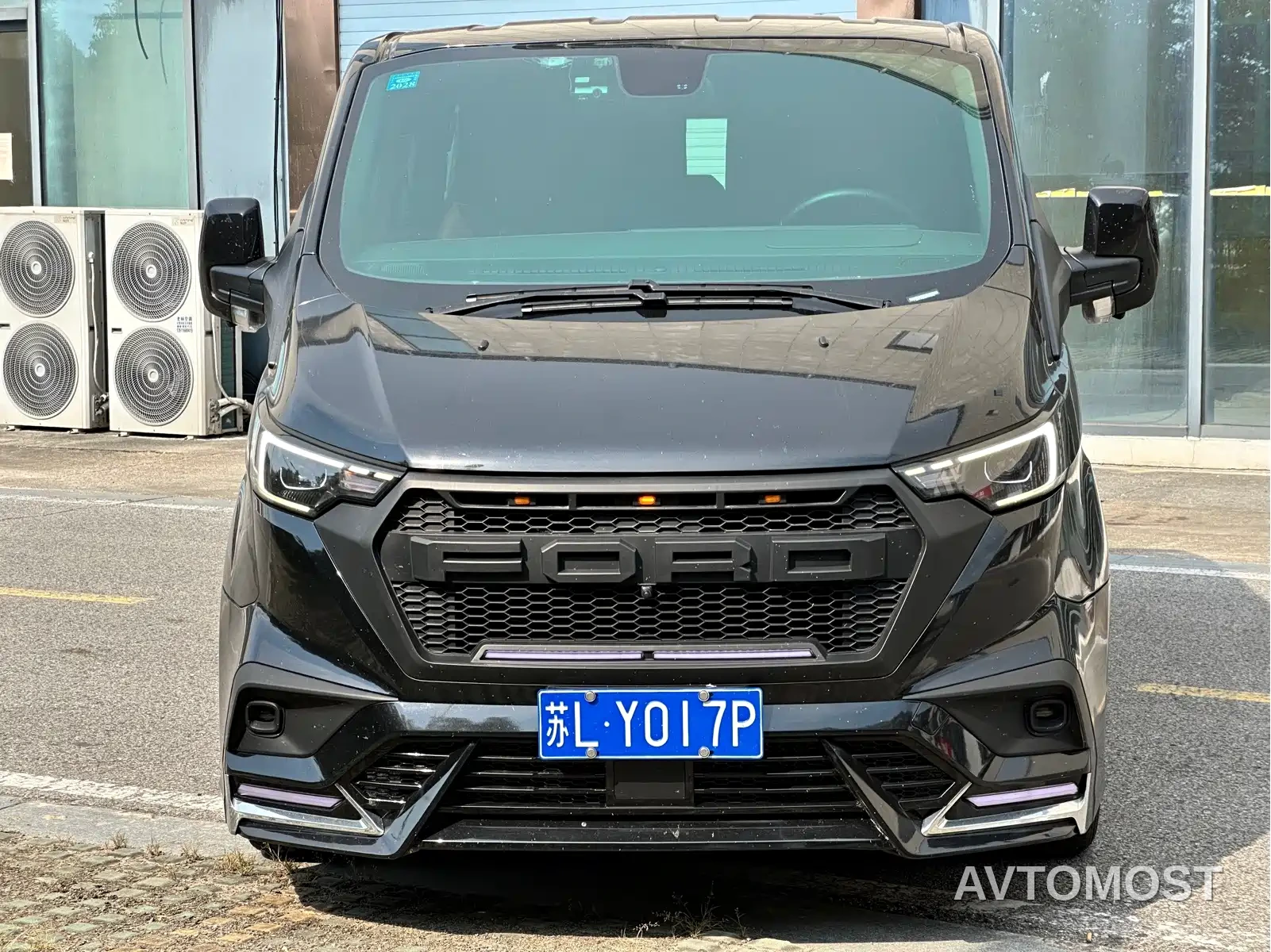 Ford Tourneo 2024 Model 2.0T Auto Supreme Plus Edition — фото 2