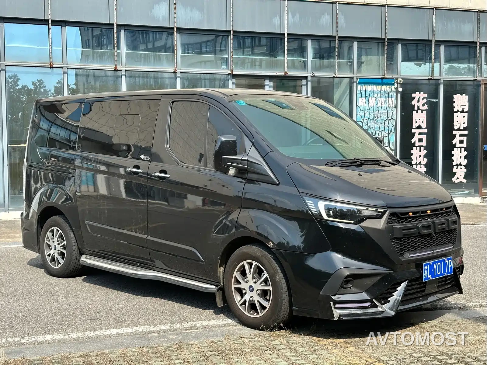 Ford Tourneo 2024 Model 2.0T Auto Supreme Plus Edition — фото 3