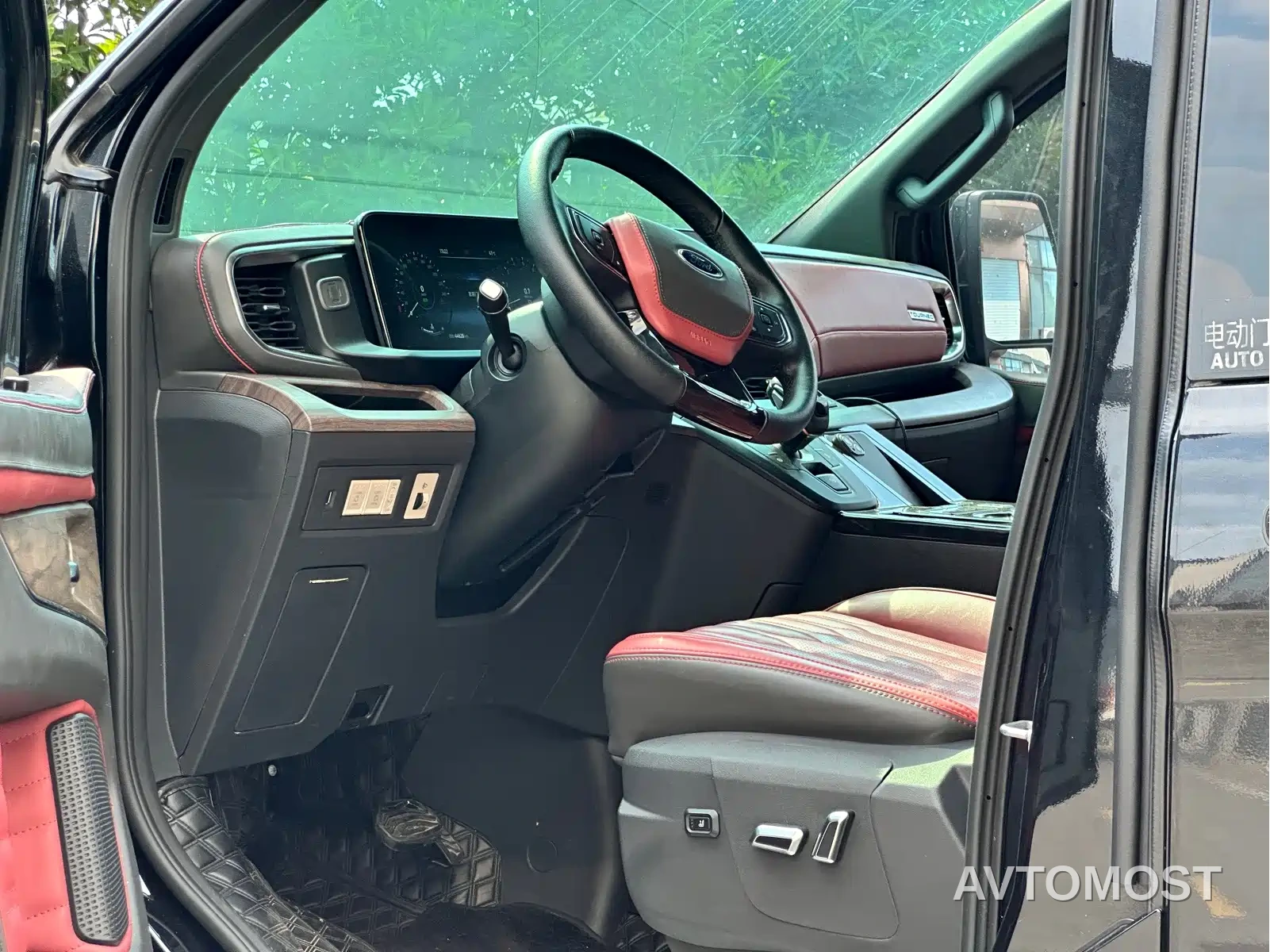 Ford Tourneo 2024 Model 2.0T Auto Supreme Plus Edition — фото 10
