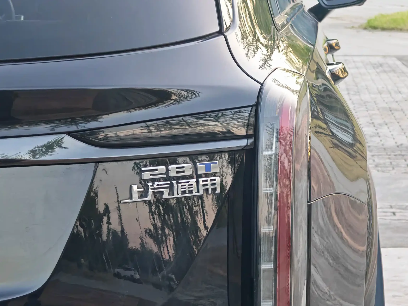 Cadillac XT5 2025 Model 2.0T Platinum — фото 9