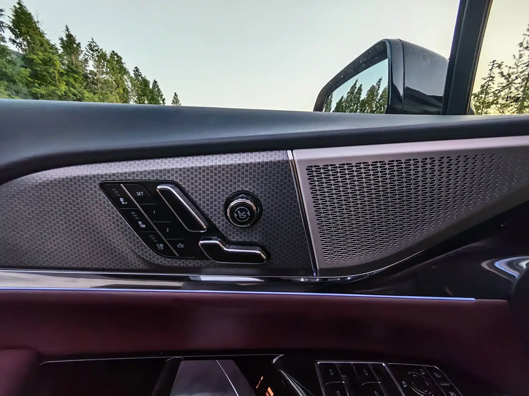 Cadillac XT5 2025 Model 2.0T Platinum — фото 15