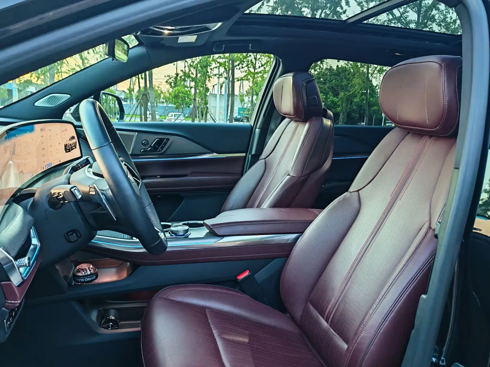 Cadillac XT5 2025 Model 2.0T Platinum — фото 26