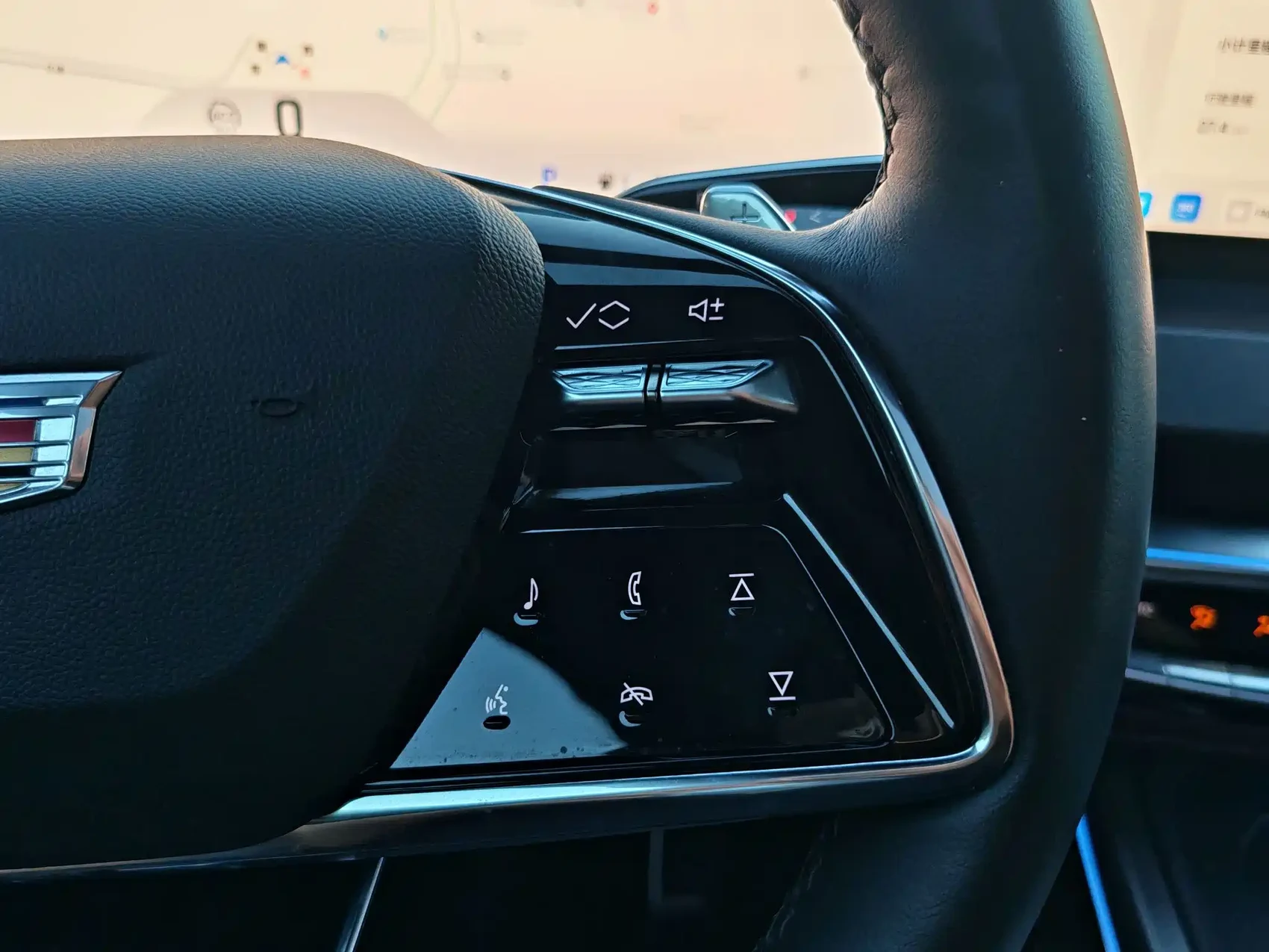 Cadillac XT5 2025 Model 2.0T Platinum — фото 29