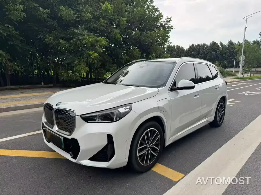 BMW iX1 2023 eDrive25L M Sport Package