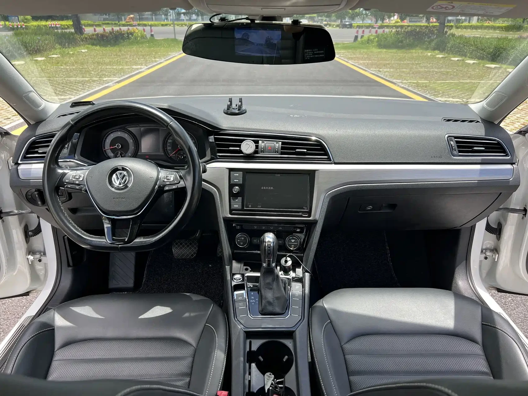 Volkswagen Lamando 2021 230TSI DSG Fashion Edition — фото 9