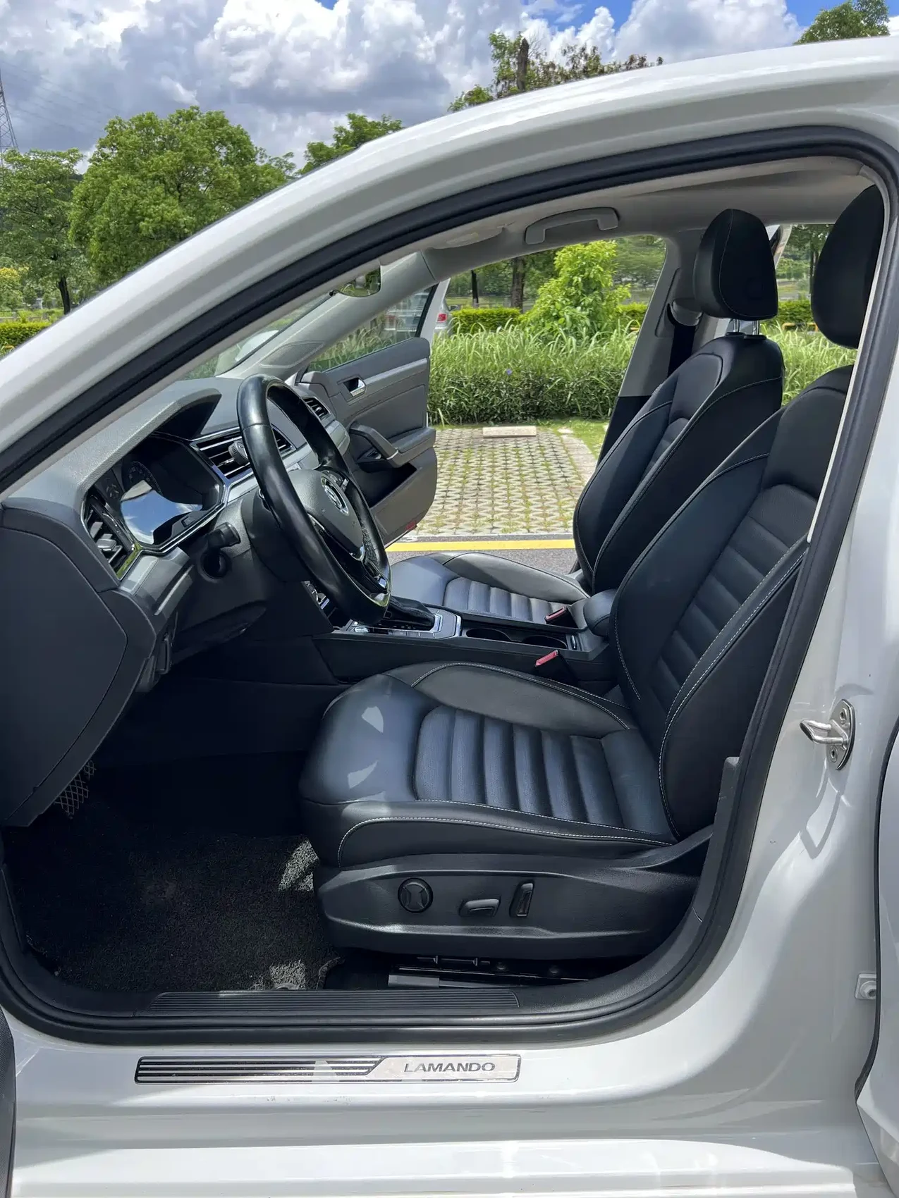 Volkswagen Lamando 2021 230TSI DSG Fashion Edition — фото 11