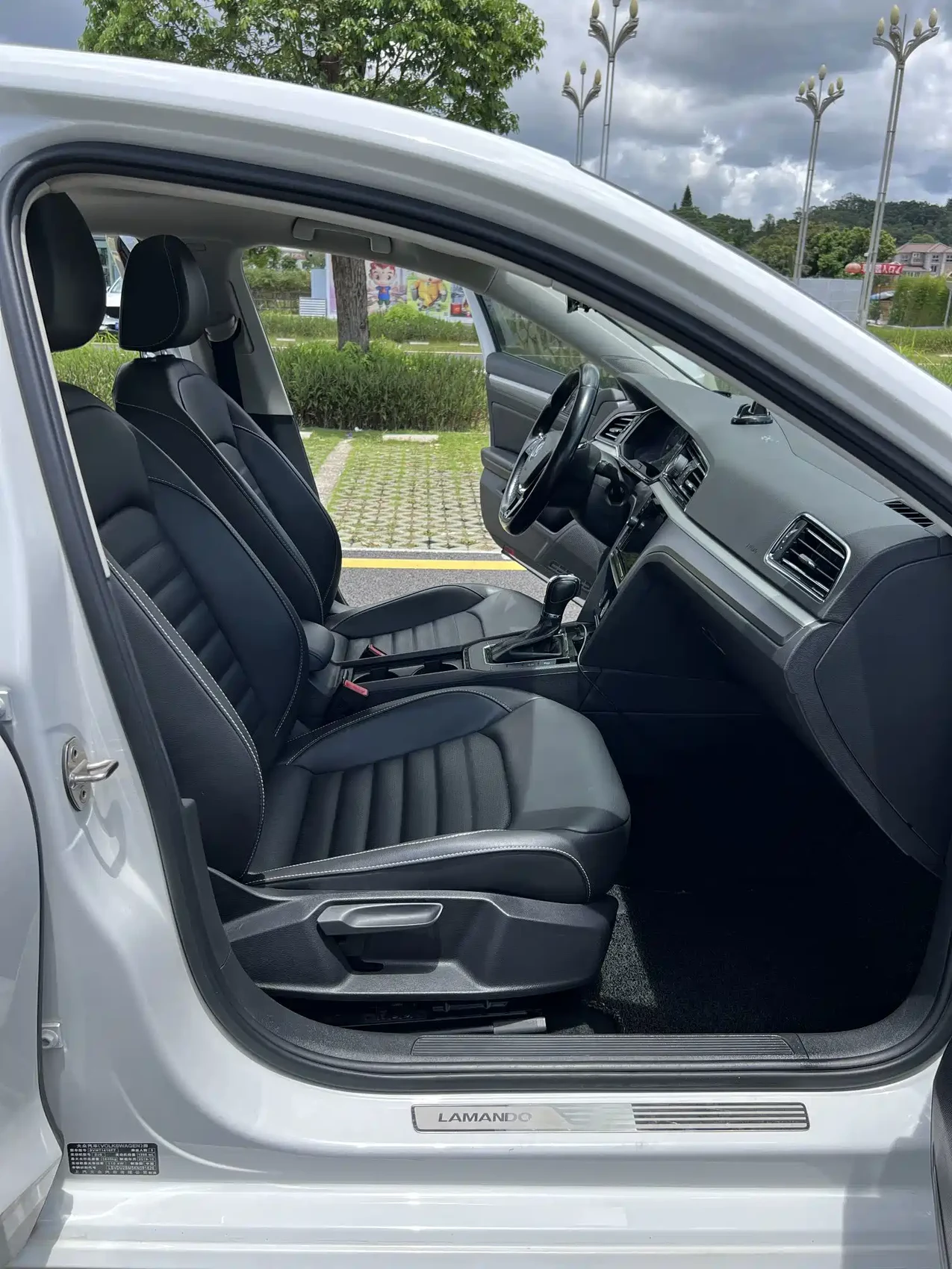 Volkswagen Lamando 2021 230TSI DSG Fashion Edition — фото 13