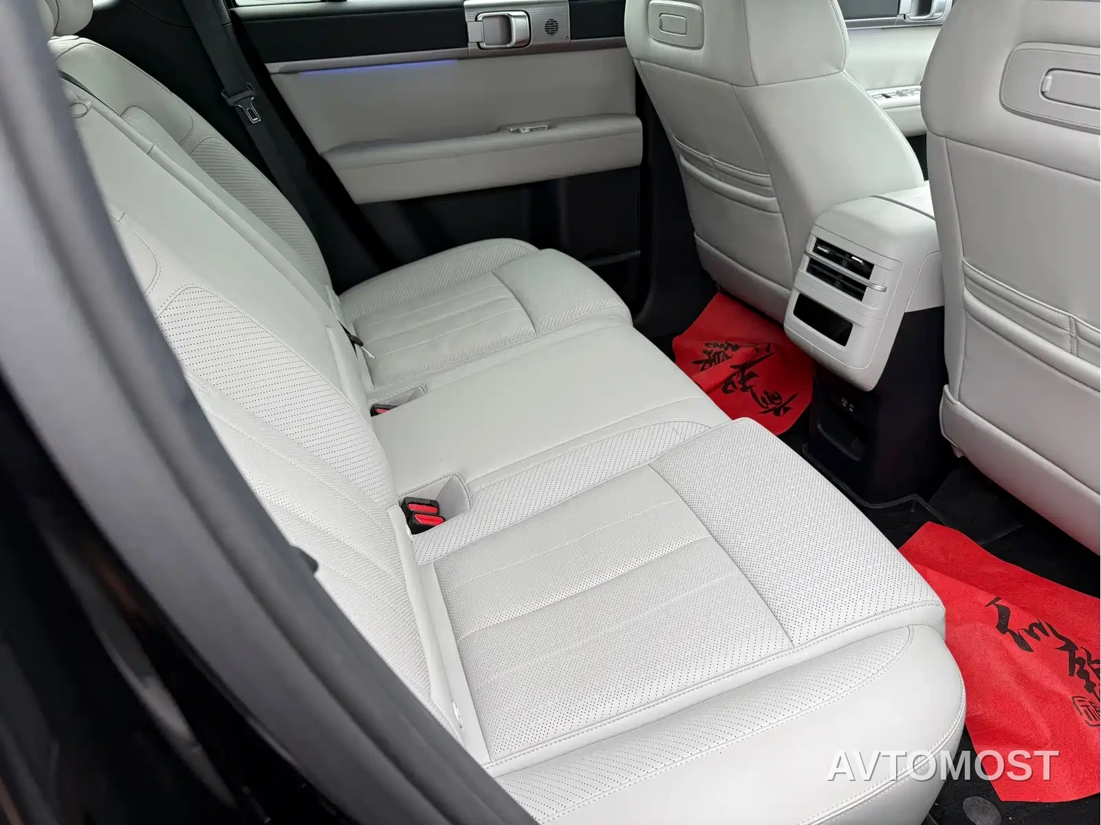 Fang Cheng Bao Titanium 7 2025 AWD Base Model — фото 11