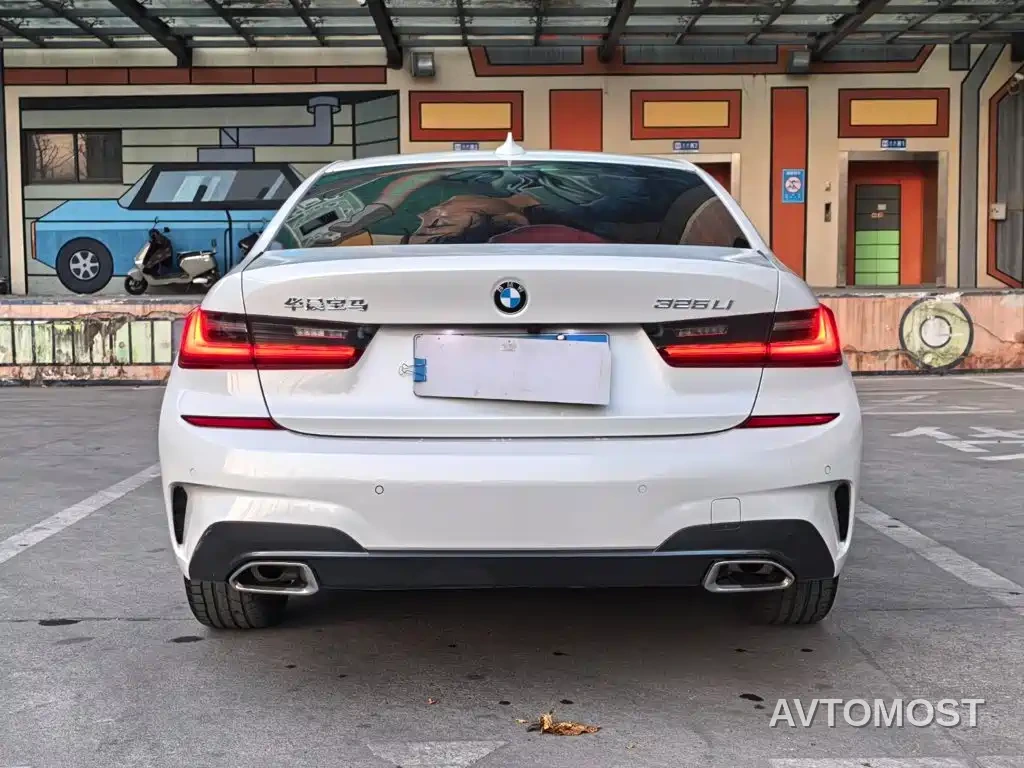 BMW 3 Series 2022 325Li M Sport Package — фото 17