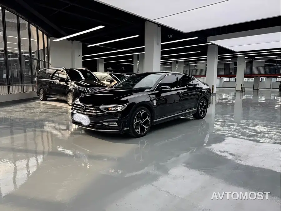 Volkswagen Magotan 2023 Model 2 Million Commemorative Edition 330TSI DSG Luxury