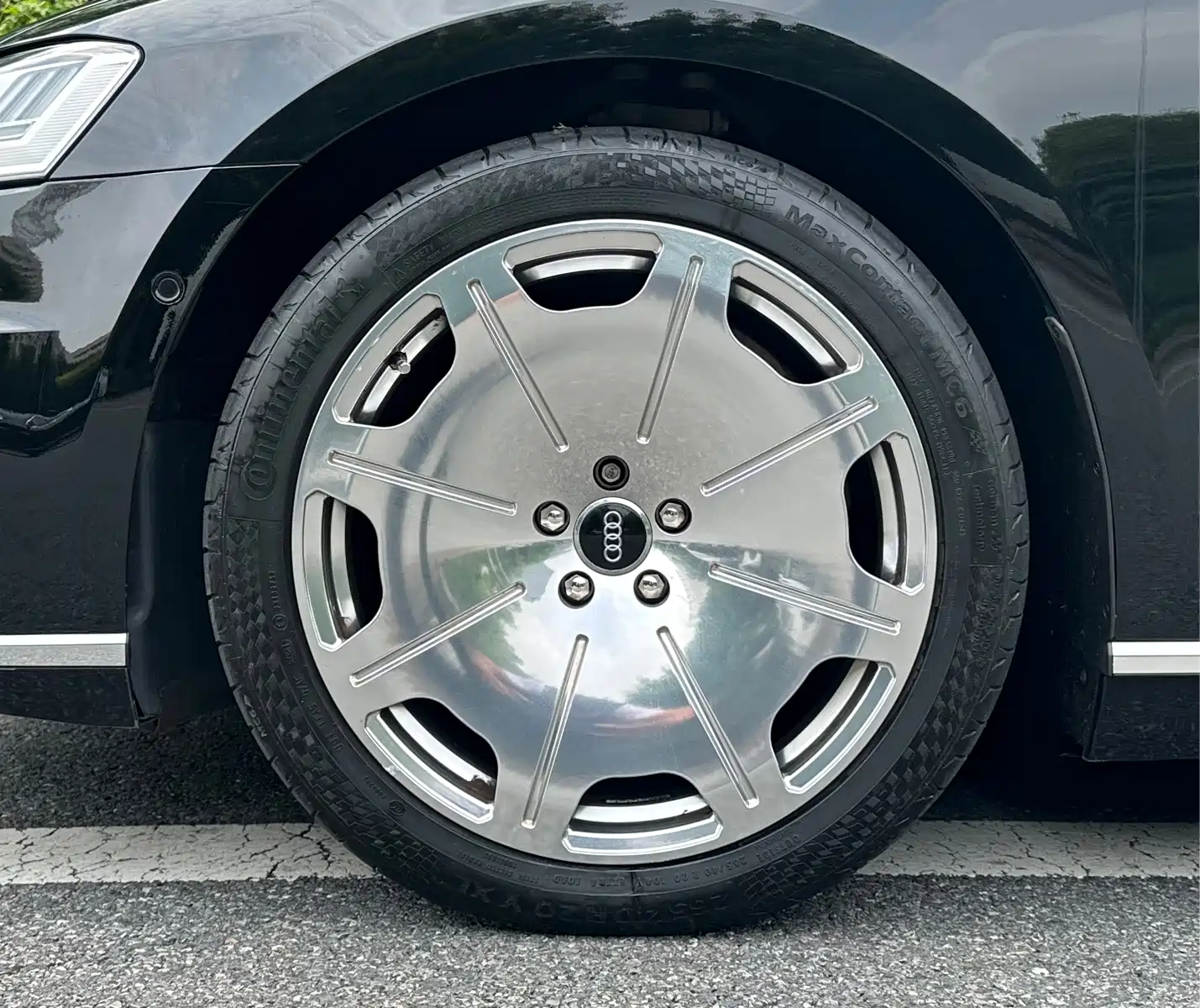 Audi A8 New Energy 2021 A8L 60 TFSIe quattro — фото 4