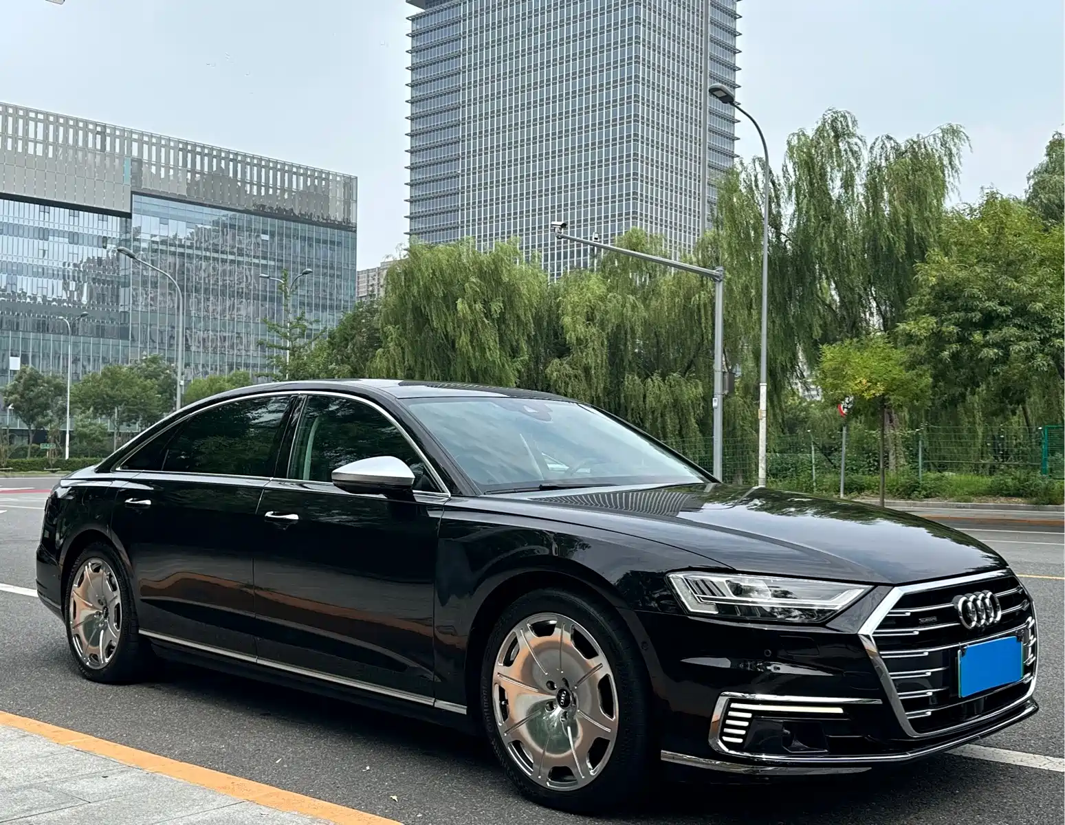 Audi A8 New Energy 2021 A8L 60 TFSIe quattro — фото 22