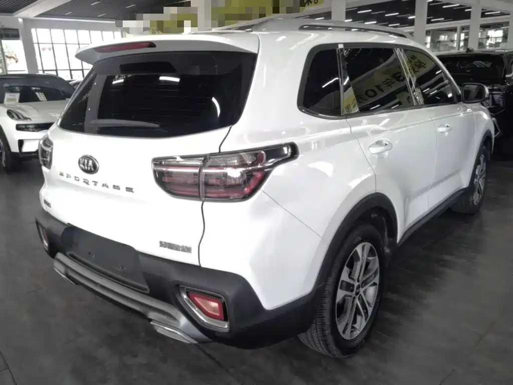 Kia Sportage 2019 2.0L Automatic Smart Luxury Edition — фото 7